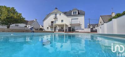 Maison - 216 m² - 7 pièces