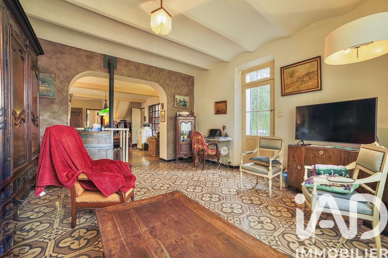 Maison - 225 m² - 7 pièces