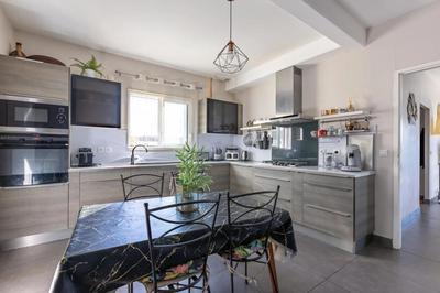 Maison - 146 m² - 7 pièces