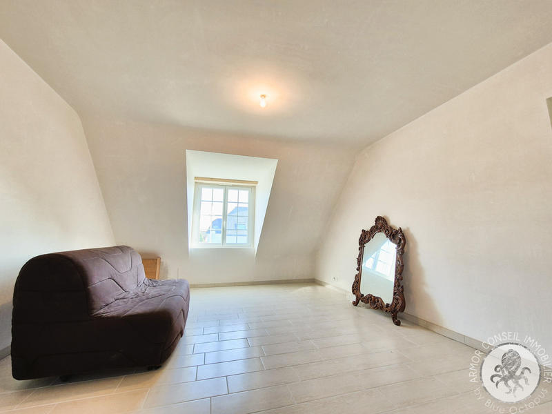 Maison - 235 m² - 6 pièces