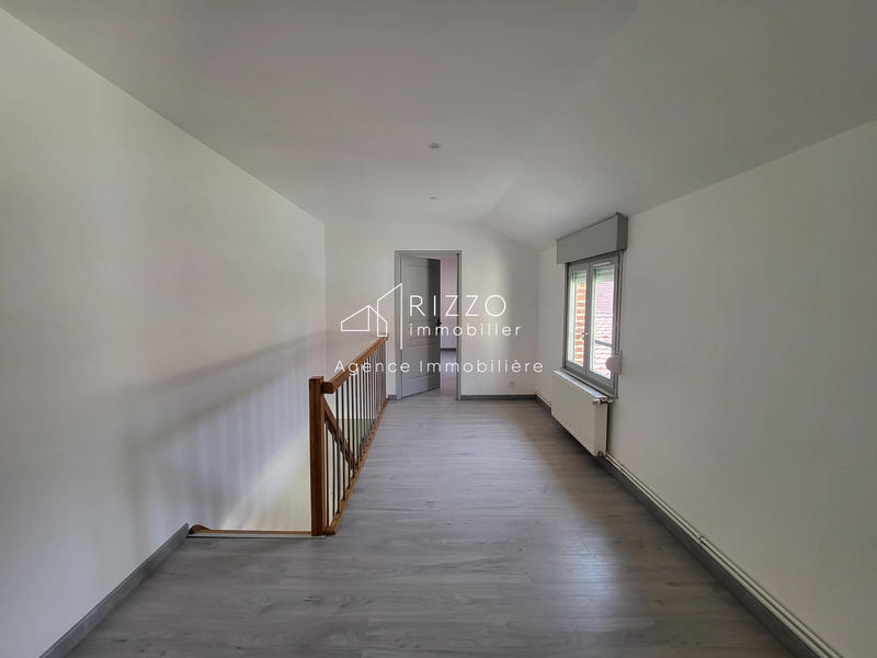 Appartement - 95 m² - 4 pièces