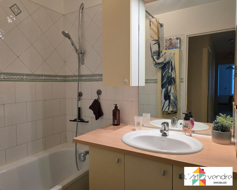 Appartement - 97 m² - 5 pièces