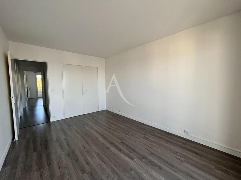 Appartement - 120 m² - 5 pièces