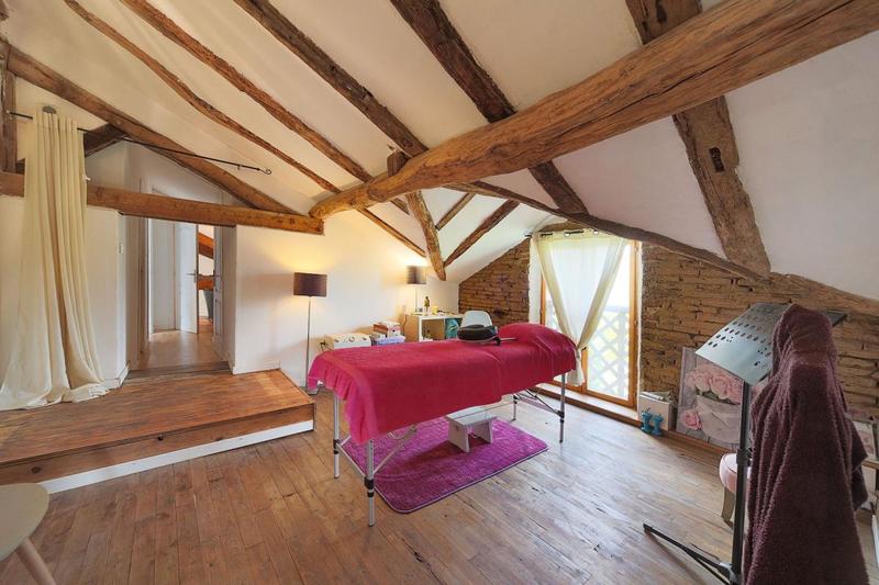 Maison - 200 m² - 7 pièces