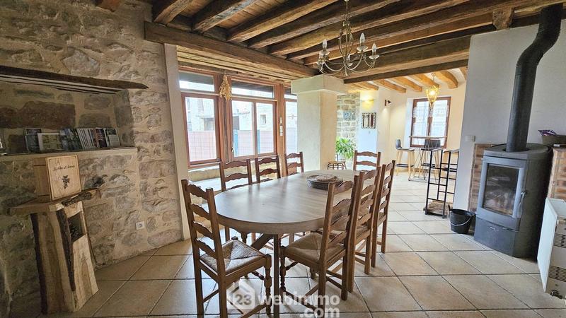 Maison - 175 m² - 6 pièces