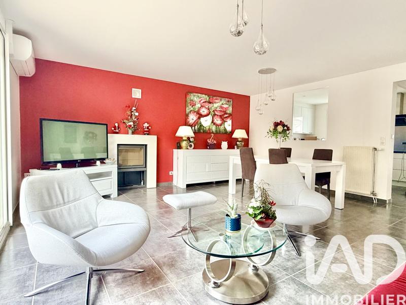 Maison - 101 m² - 5 pièces