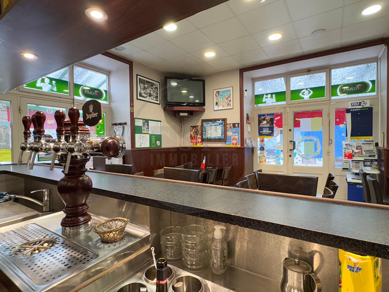 Fonds de commerce - Magasins - 100 m²