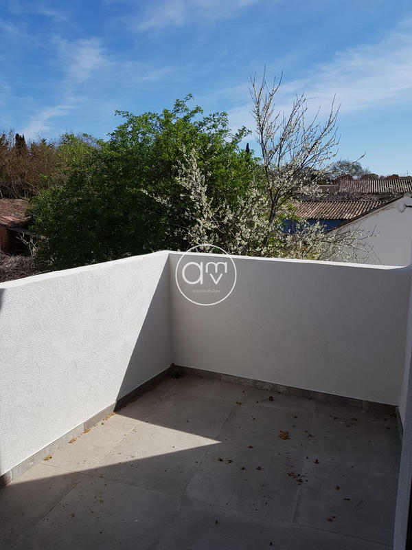 Maison - 93 m² - 4 pièces