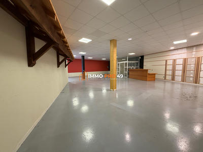 Local commercial - 330 m²