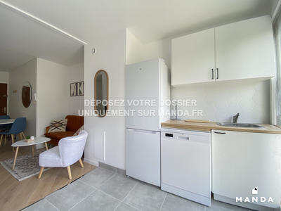 Chambre - 10 m² - 5 pièces