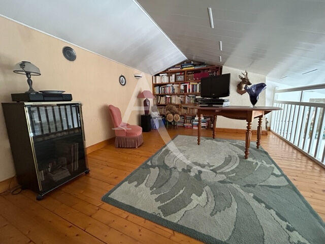 Maison - 172 m² - 7 pièces