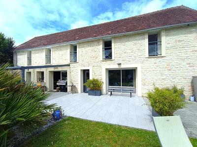 Maison - 177 m² - 6 pièces