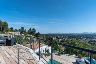 Maison - 152 m² - 5 pièces