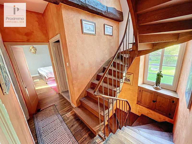 Maison - 162 m² - 7 pièces