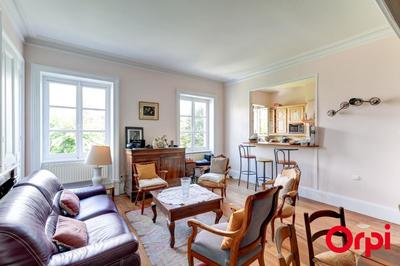 Maison - 194 m² - 7 pièces