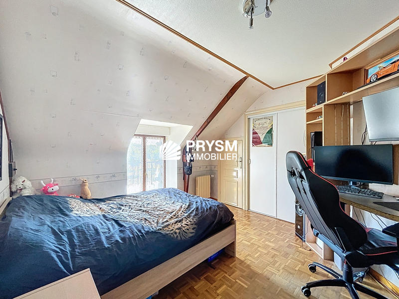 Maison - 200 m² - 6 pièces