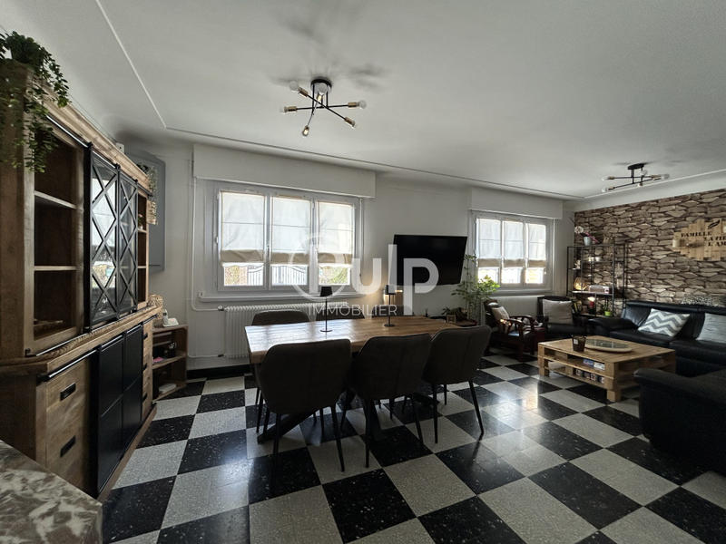 Maison - 106 m² - 7 pièces