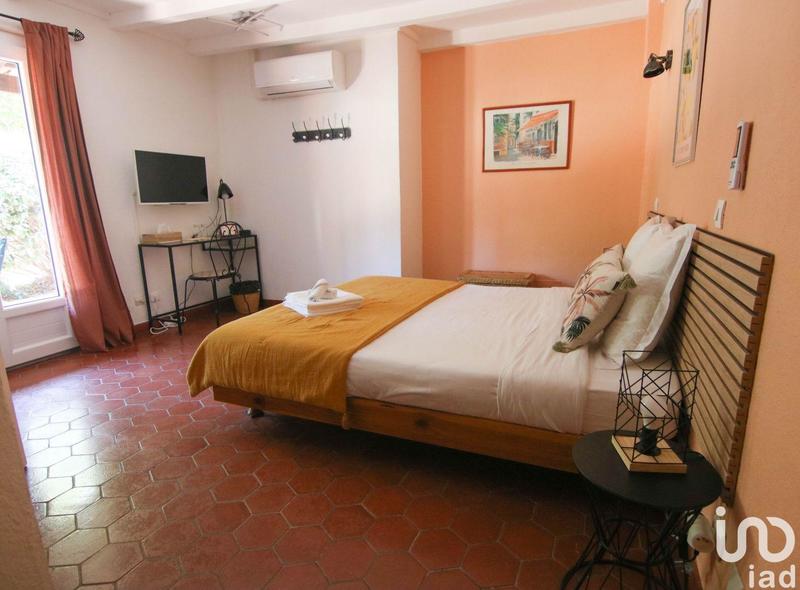 Local commercial - 675 m²