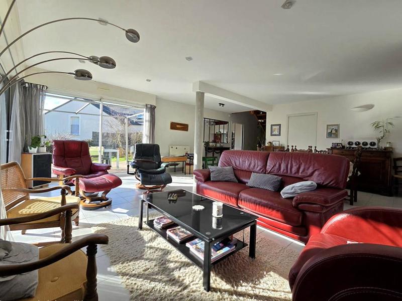 Maison - 174 m² - 8 pièces