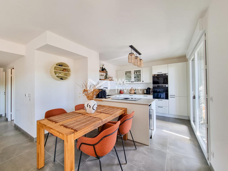 Appartement - 85 m² - 4 pièces