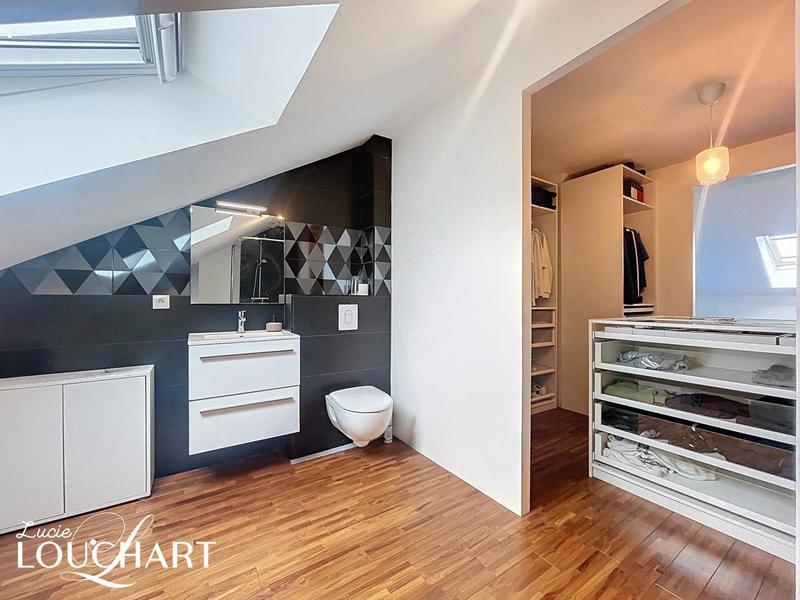 Maison - 178 m² - 7 pièces