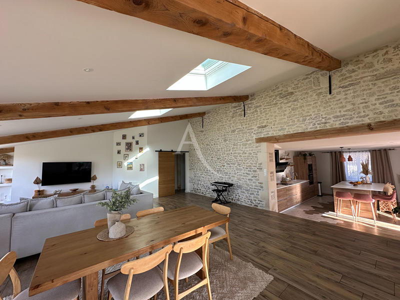 Maison - 189 m² - 7 pièces