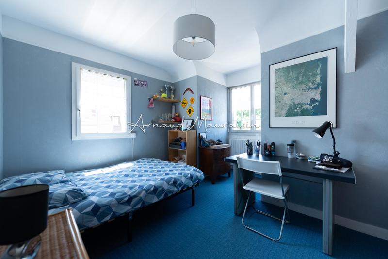 Maison - 195 m² - 7 pièces