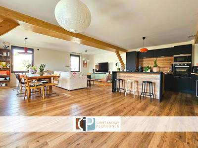 Appartement - 106 m² - 4 pièces