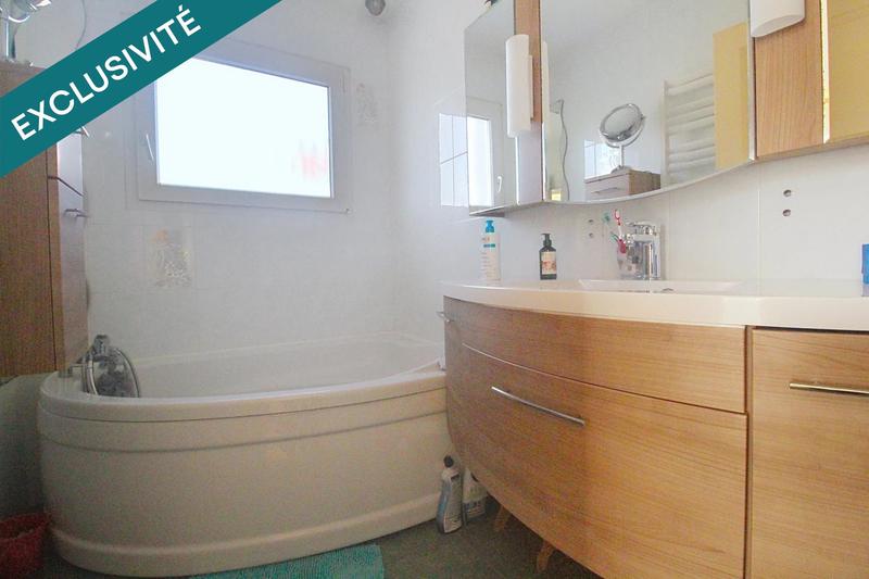 Maison - 220 m² - 7 pièces