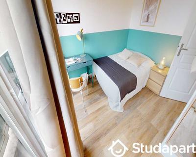 Chambre - 80 m² - 1 pièce