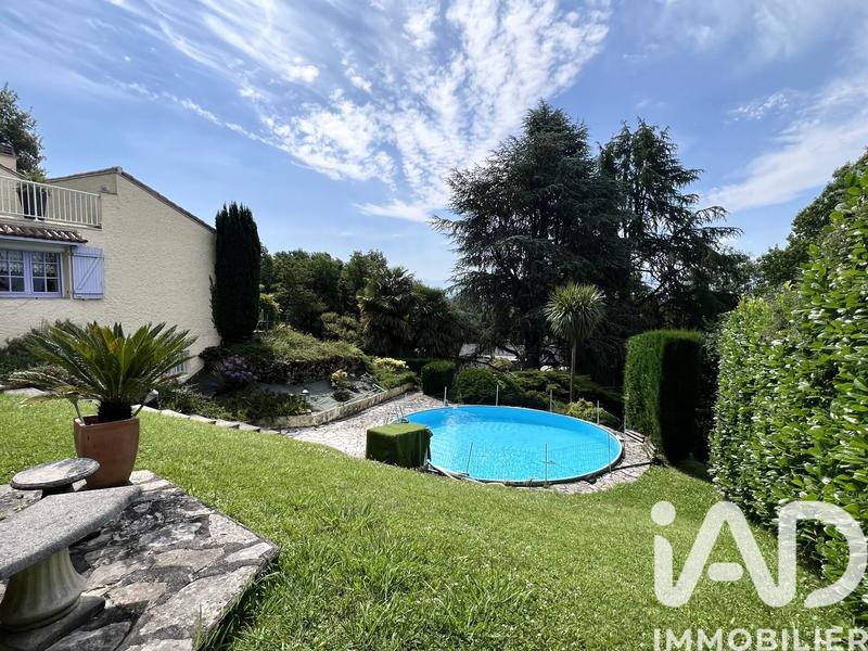 Maison - 158 m² - 6 pièces