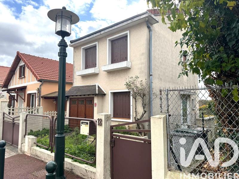 Maison - 104 m² - 7 pièces