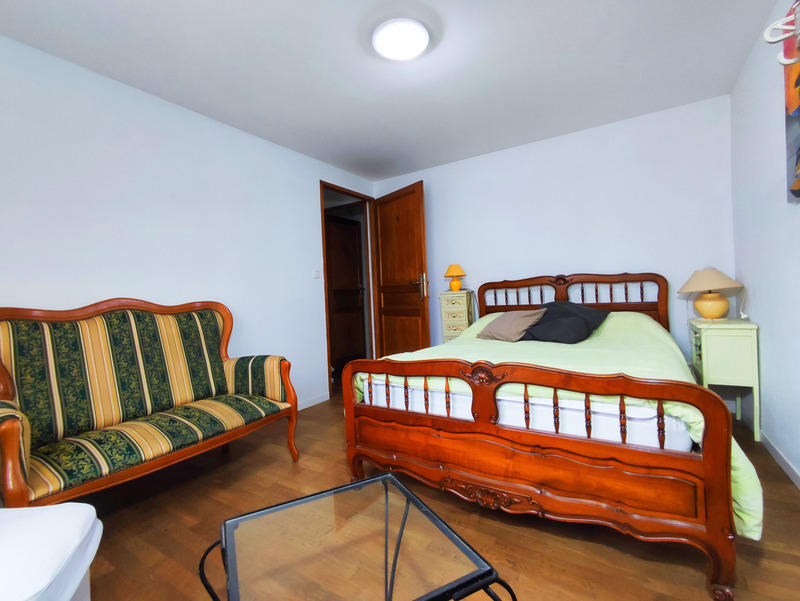 Maison - 319 m² - 12 pièces