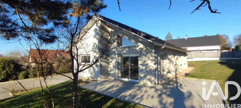 Maison - 111 m² - 5 pièces