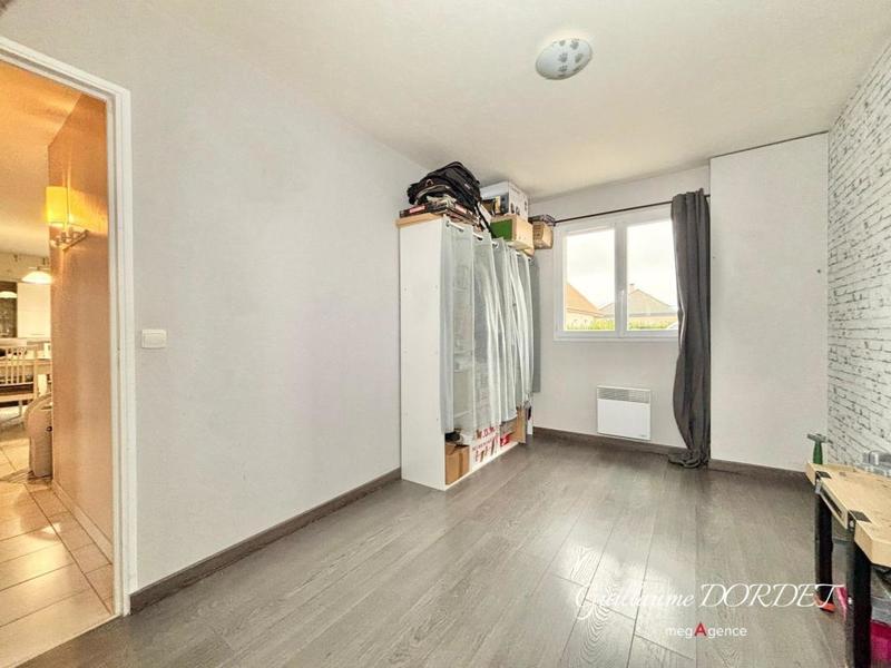 Maison traditionnelle - 90 m² - 4 pièces