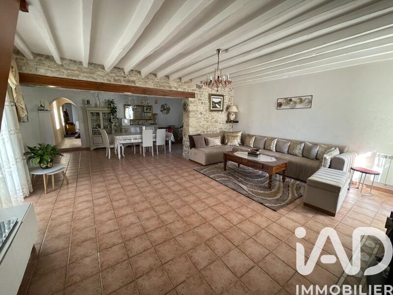 Maison - 170 m² - 8 pièces