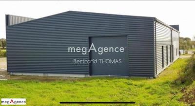 Local commercial - 2 267 m² - 3 pièces