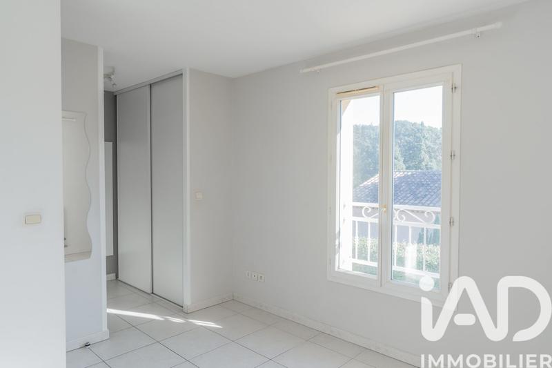 Maison - 180 m² - 6 pièces
