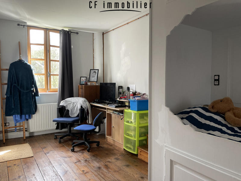 Maison - 220 m² - 7 pièces