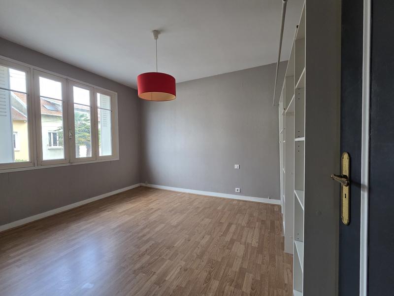 Maison - 145 m² - 6 pièces