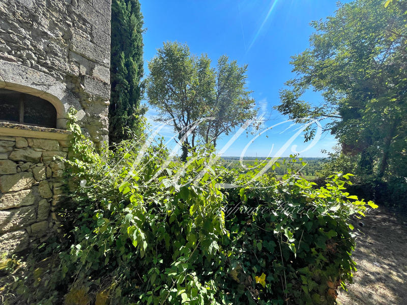 Maison - 338 m² - 10 pièces