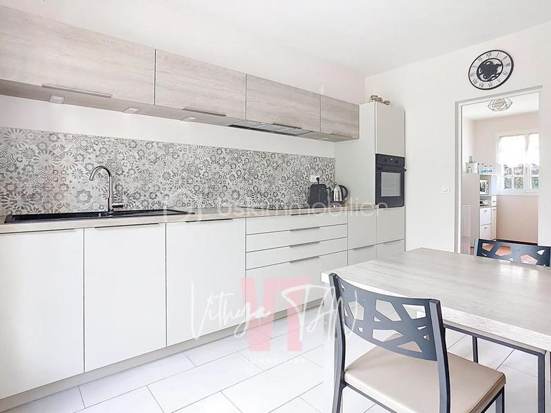 Maison - 159 m² - 5 pièces