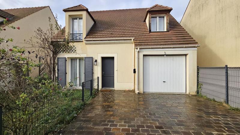 Maison - 95 m² - 4 pièces