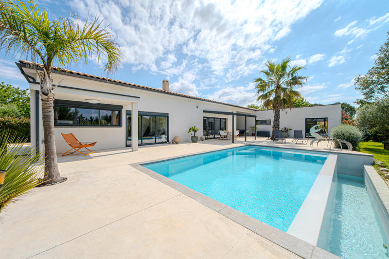 Maison - 180 m² - 5 pièces