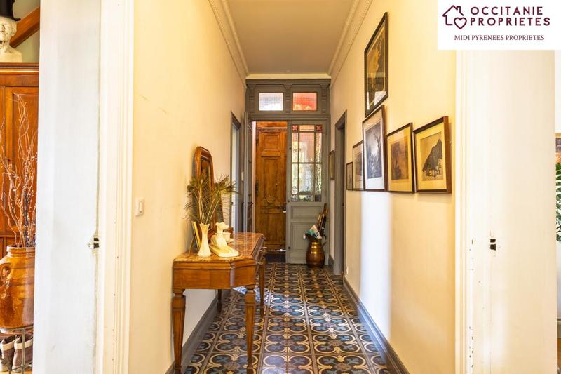 Maison de maîtres - 250 m² - 10 pièces