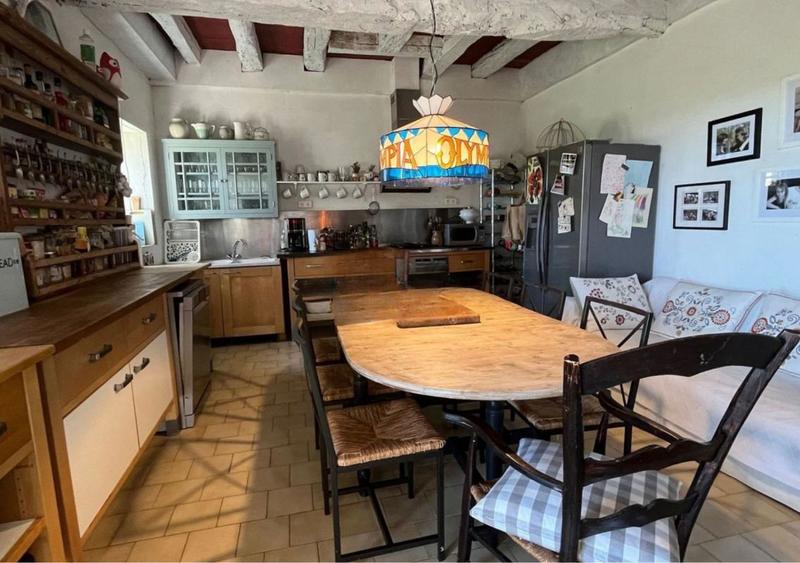 Maison de village - 200 m² - 8 pièces