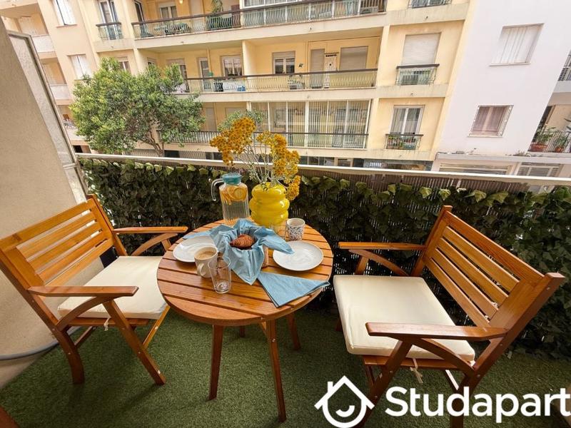 Chambre - 12 m² - 1 pièce