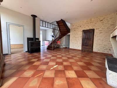 Maison - 140 m² - 6 pièces