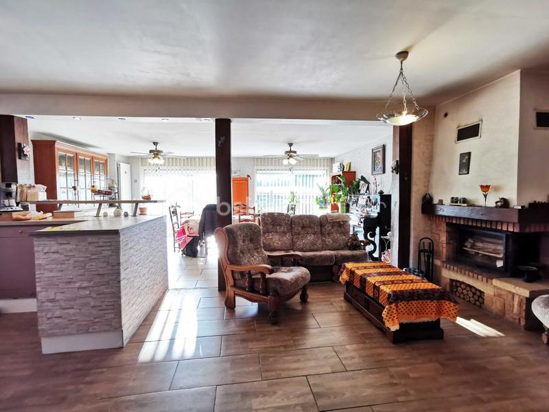 Maison traditionnelle - 132 m² - 6 pièces