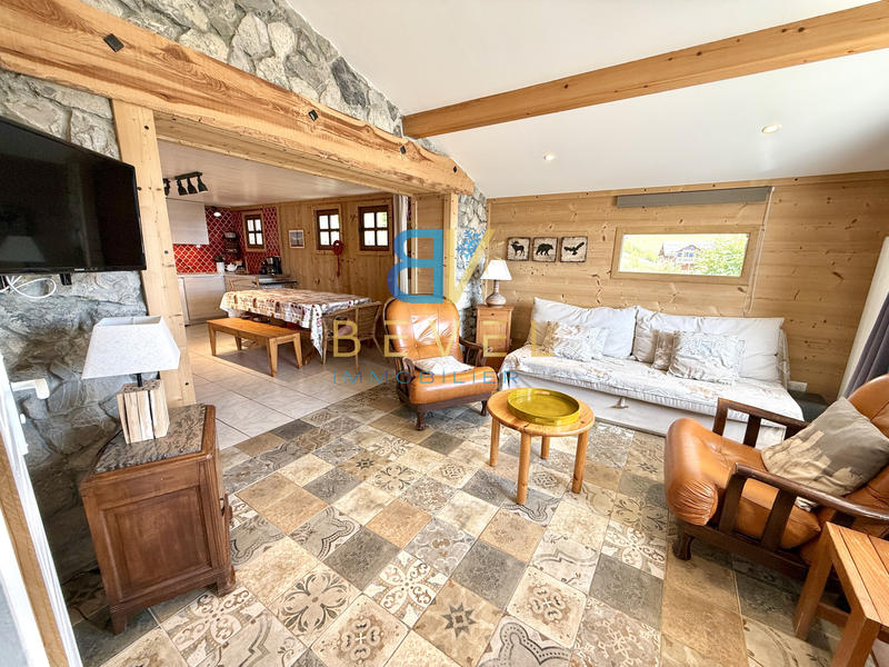 Châlet - 280 m² - 10 pièces